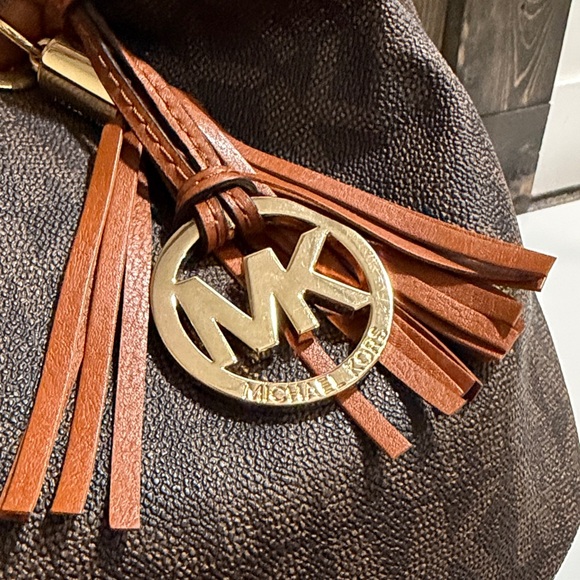 SOLD! - Picture 2 of 4